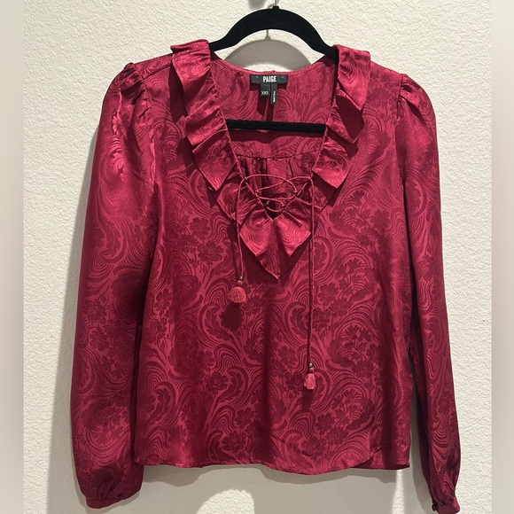 Paige $299 Ilara Jacquard 100% Silk Top Ruffle V-Neck Long Sleeve In Berry Jam - Picture 5 of 11